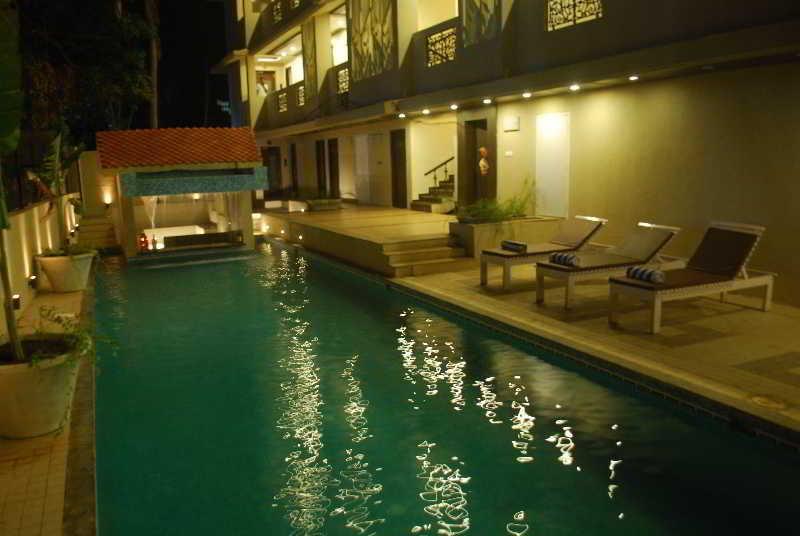 Resort De Crossroads 칼랑굿 외부 사진